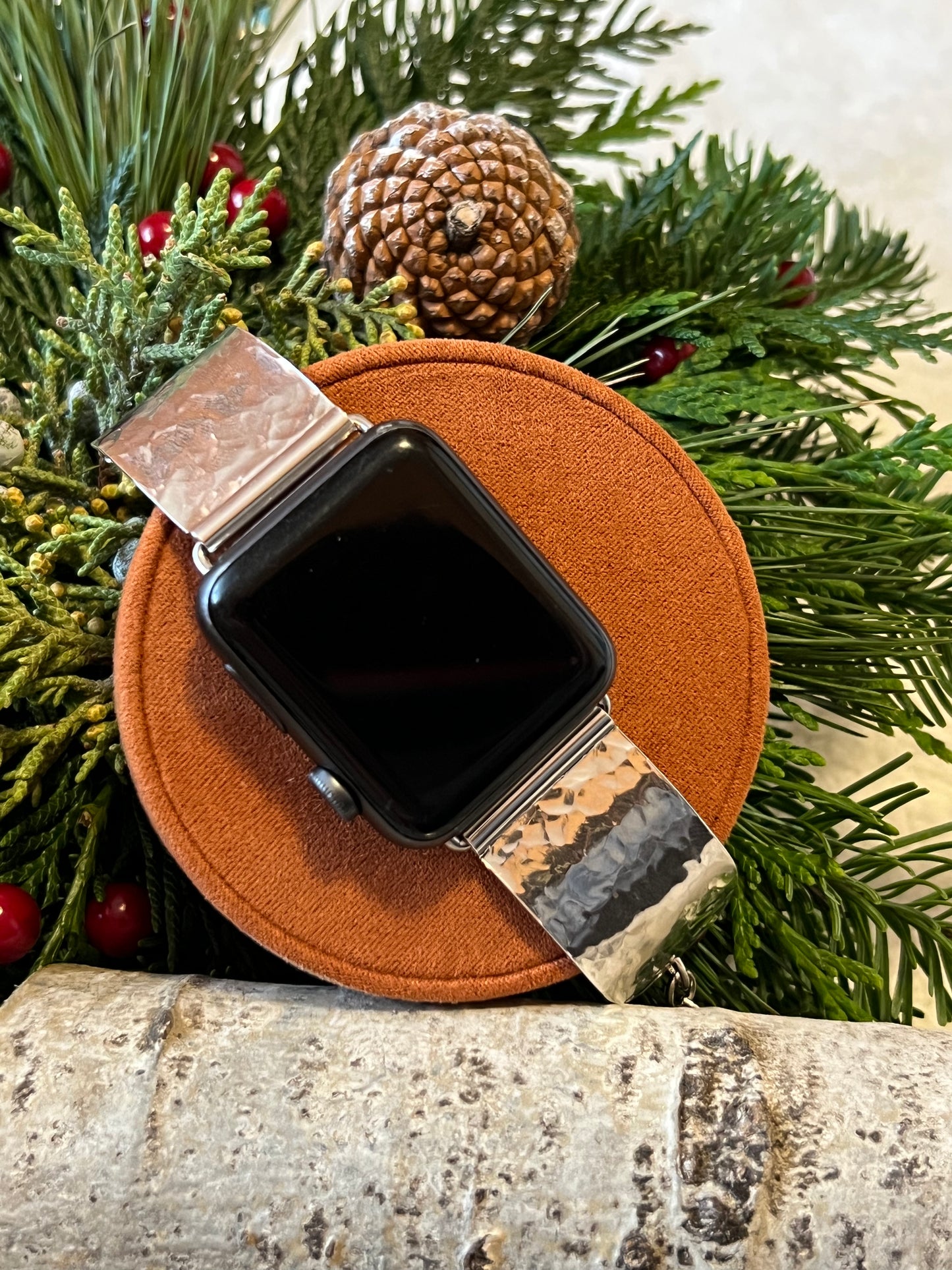 Watch Band: Sterling Silver Hammered Apple Watchband