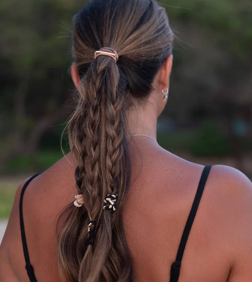 Hair tie/Bracelet:  Focus