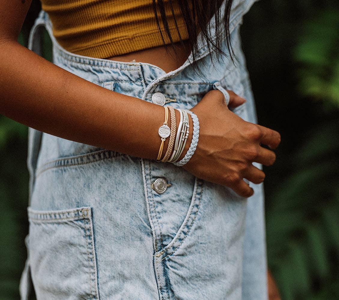 Hair tie/Bracelet:  Grow